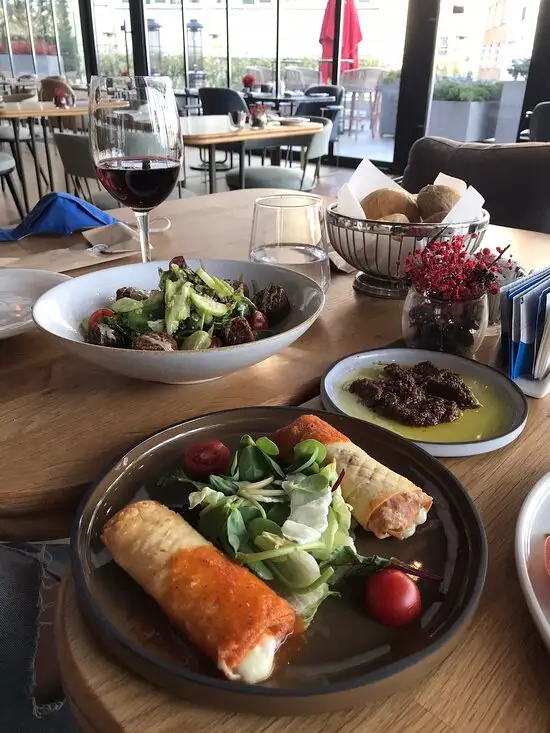 The Oven At Sofitel Istanbul'nin yemek ve ambiyans fotoğrafları 4