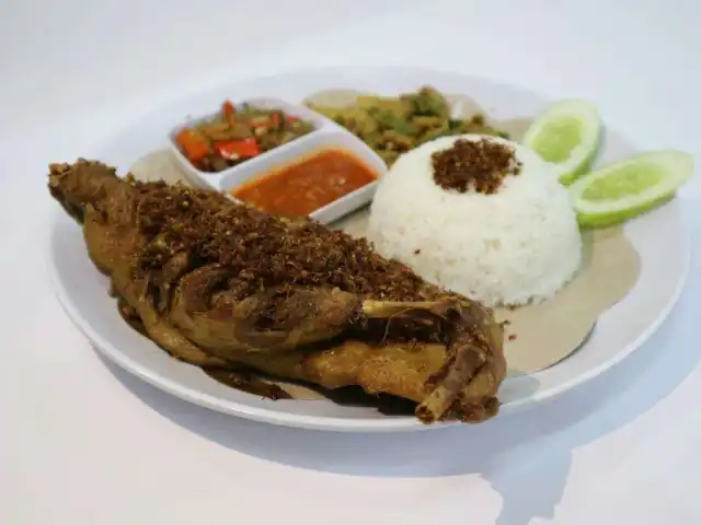 Gambar Makanan Nasi Pedas & Bebek Crispy Dewata 12