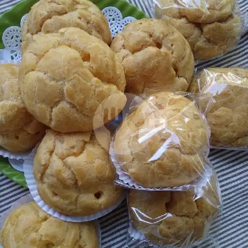 Gambar Makanan DELYZSOES n CREAM PUFF Jln kartini samping Polres jember  17