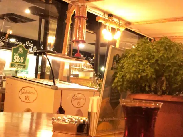 Sky Cafe Bistro'nin yemek ve ambiyans fotoğrafları 20