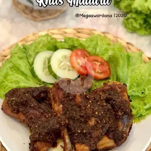 Gambar Makanan Nasi Bebek Ayam Penyet Sambal Ijo Ayam Bakar Bebek Bakar Khas Madura 11