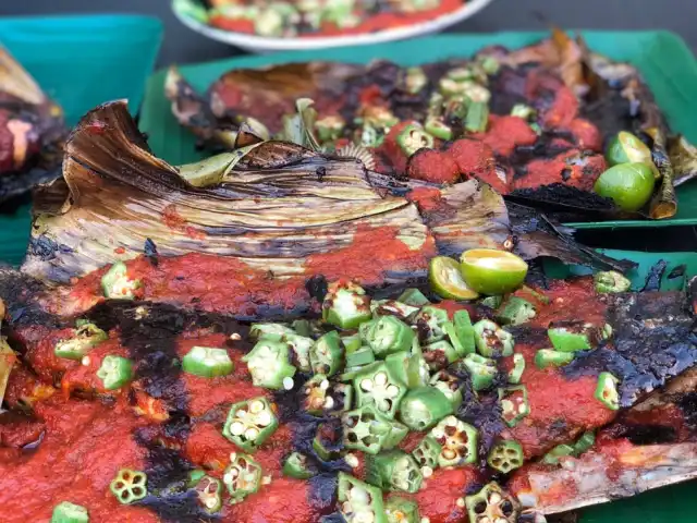 Ikan Bakar Street Food Photo 5