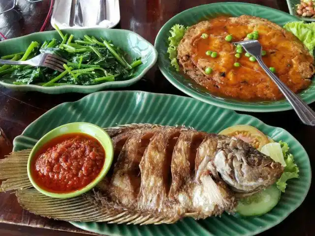 Gambar Makanan De Danau 17