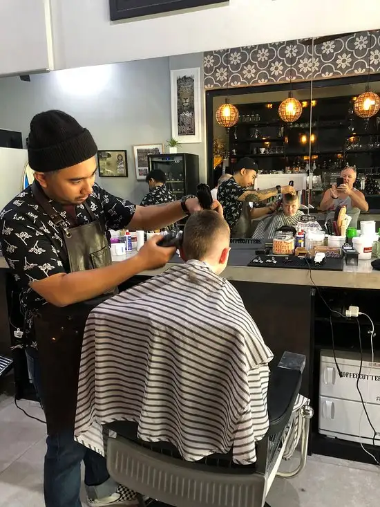 Coffee Cutters terdekat Restoran dan Tempat Makan Vegetarian terdekat