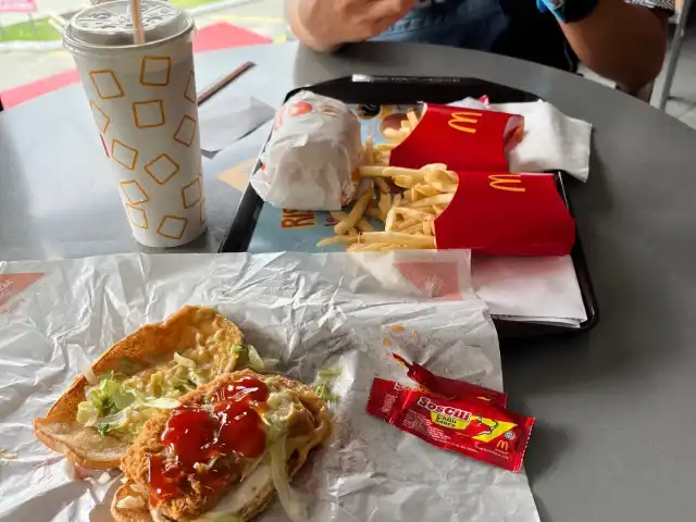 McDonald's & McCafe Food Photo 8