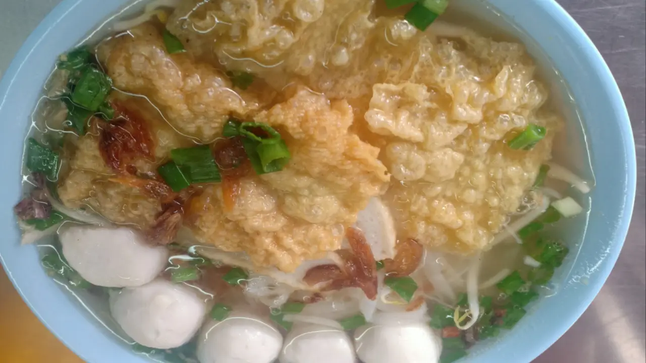 Fishball Mee/ CHicken Noodle. Lam Mee @ Xin Jing