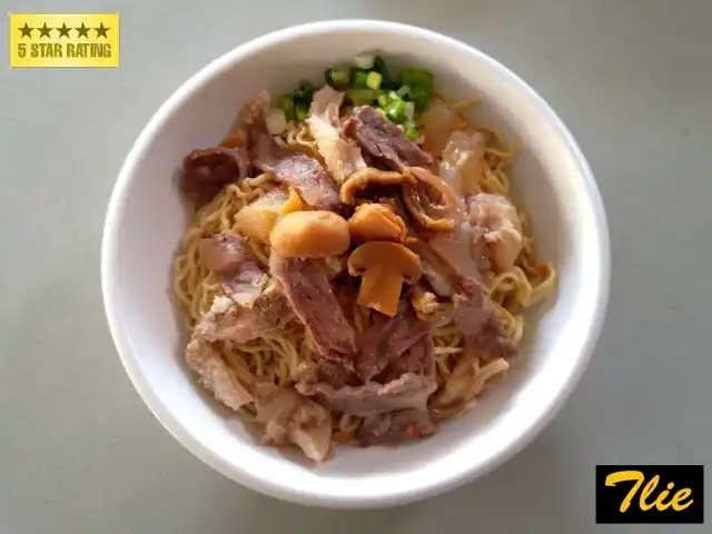 Gambar Makanan Bakmi Sapi dan Ayam Jamur 69 2