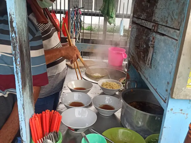 Gambar Makanan MieAyamPangsitKumisSantoLeo 2