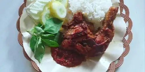 Ayam Bakar Madu Dapur Mommy Khai,Pondok Betung