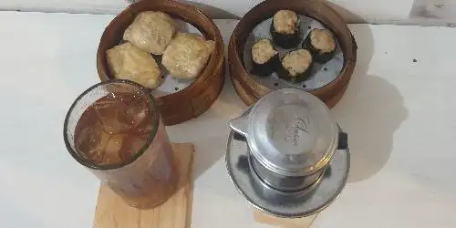 Telisik Kopi Dan Dimsum, Cilolohan