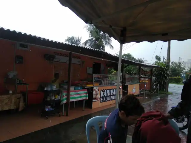 Gerai Karipap & Kuih Muih Makcik Ina