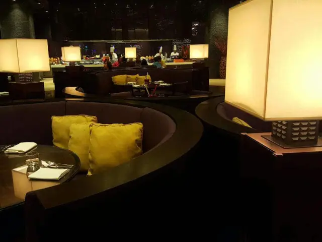 The Lounge - Hyatt Regency Manila City of Dreams Food Photo 16