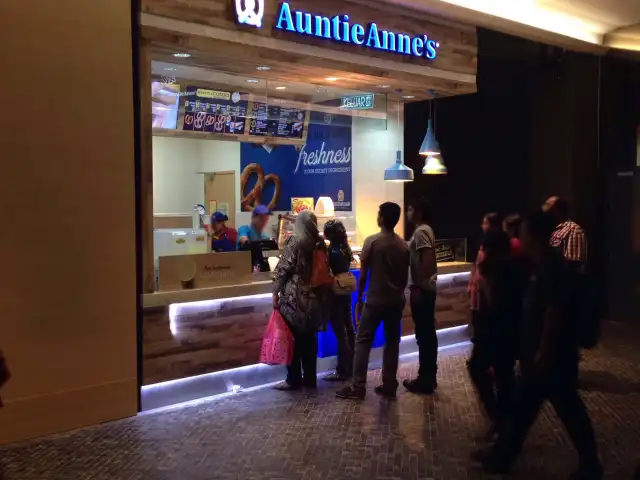 Auntie Anne's Food Photo 15