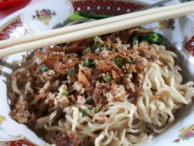 Mie Pinangsia