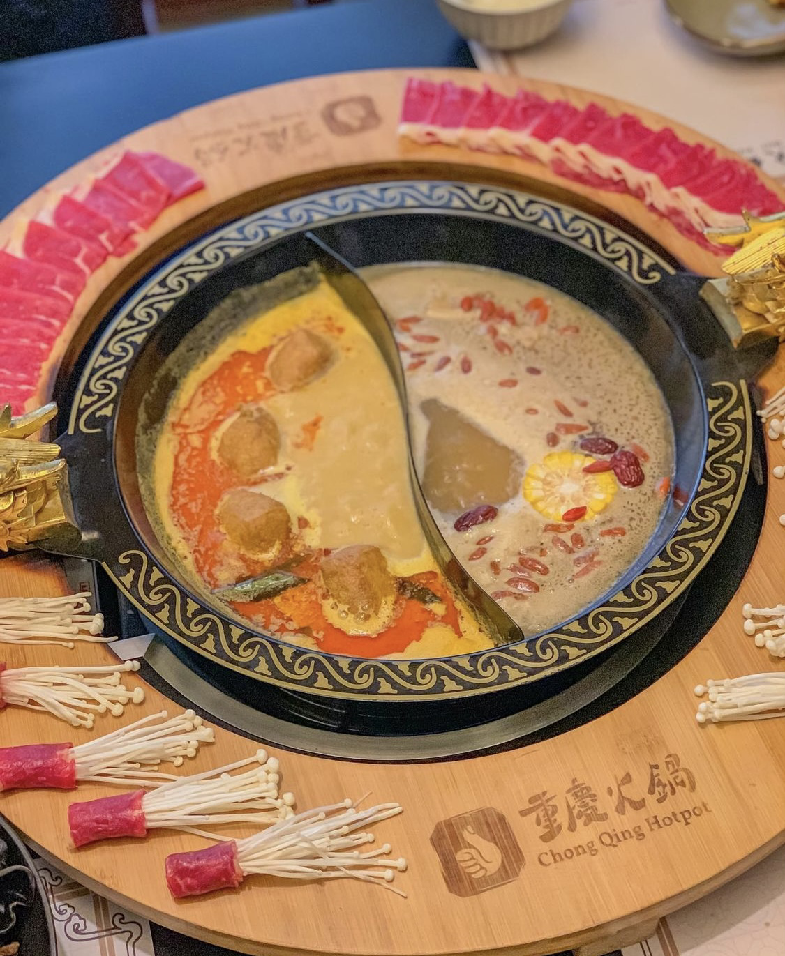 Harga menu Chong Qing Hot Pot terbaru 20222023 di Jakarta,Jakarta