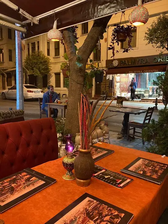 İstanbul Kitchen Cafe Restaurant'nin yemek ve ambiyans fotoğrafları 11