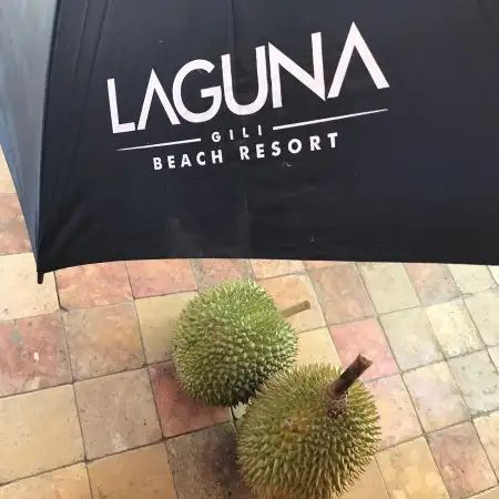 Gambar Makanan Laguna Gili Beach Restaurant 10