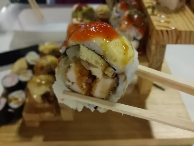 Gambar Makanan Suteki Sushi 14