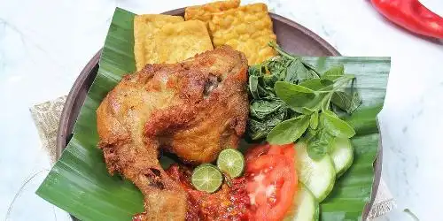 Ayam Penyet Yuhuy, Pedurungan