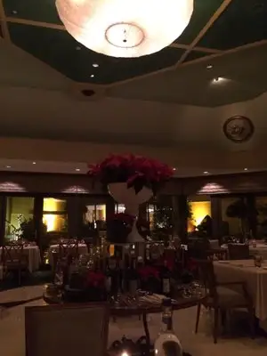 Seasons Restaurant