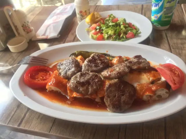 Arasta Kırım Tatar Çibörek Evi'nin yemek ve ambiyans fotoğrafları 41