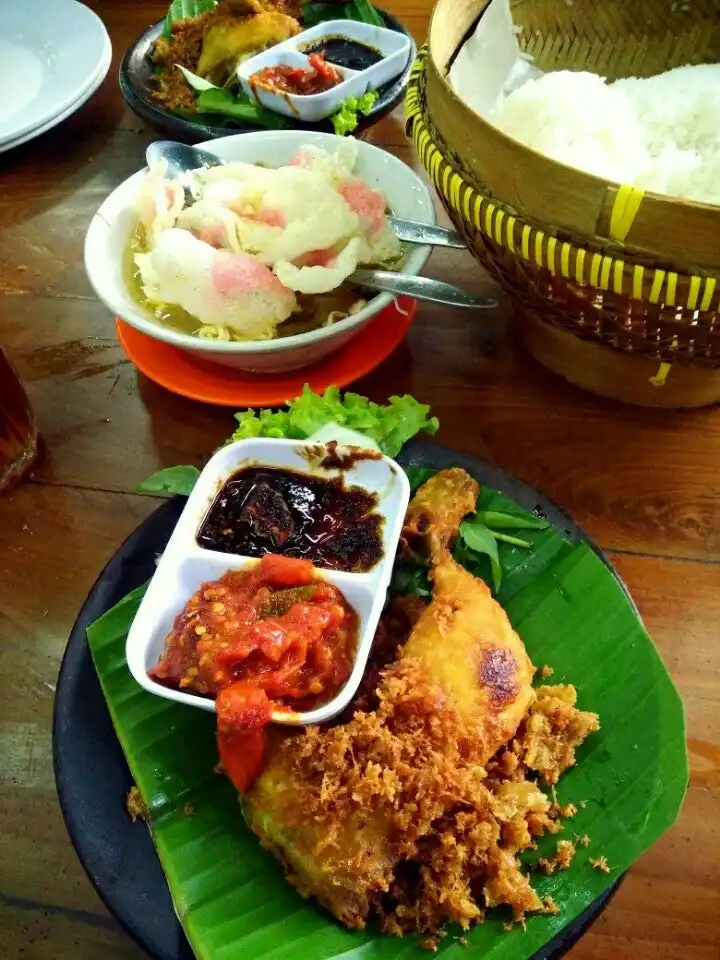 Mie Sop Kampung