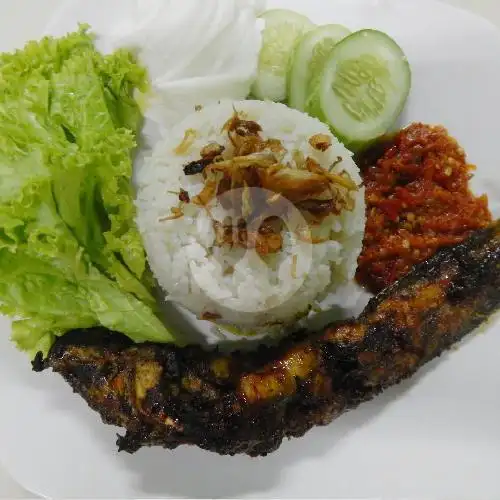 Gambar Makanan Pecel Lele Kurnia, Cikarang 13