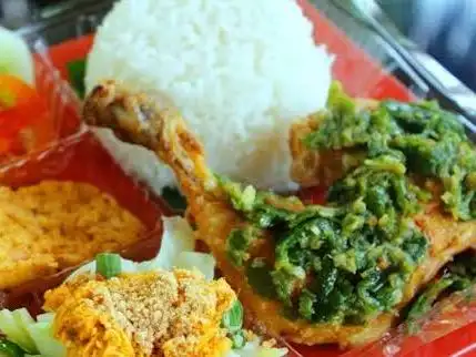 Ayam Penyet Sambel Ijo METRO 99, Guntur