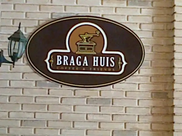 Gambar Makanan Braga Huis 8