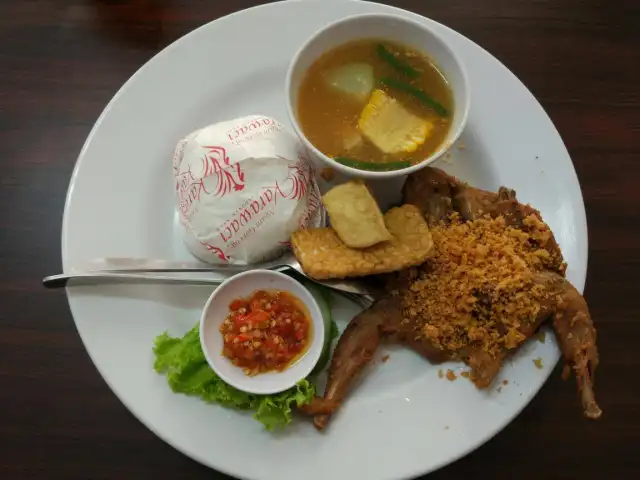 Gambar Makanan Ayam Goreng Karawaci 20