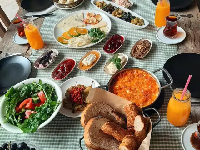 Zeytin Ağacı Cafe & Restaurant'nin yemek ve ambiyans fotoğrafları 28