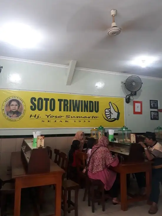 Gambar Makanan Soto Triwindu Solo 15