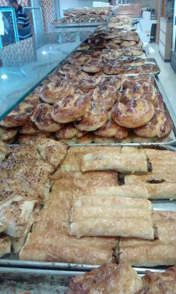 Karşıyakalı Salih Kahvaltı & Restaurant'nin yemek ve ambiyans fotoğrafları 19