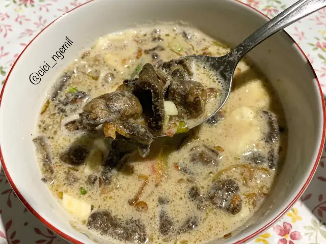 Gambar Makanan Sop Soto Betawi Ibu Yati 1