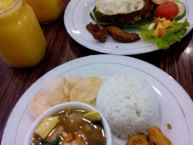 Gambar Makanan Golden Rice Resto & Cafe 15
