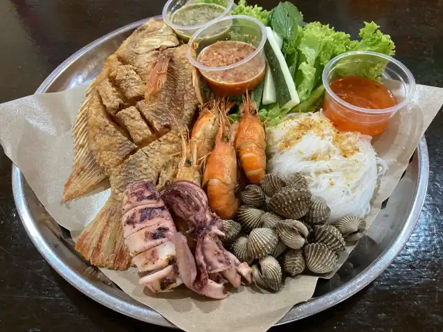 Suwarin Jinda Cafe Food Photo 14
