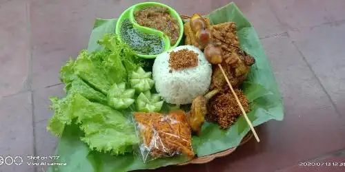 Ayam Bakar Ayam Goreng Selakaso, Cihideung