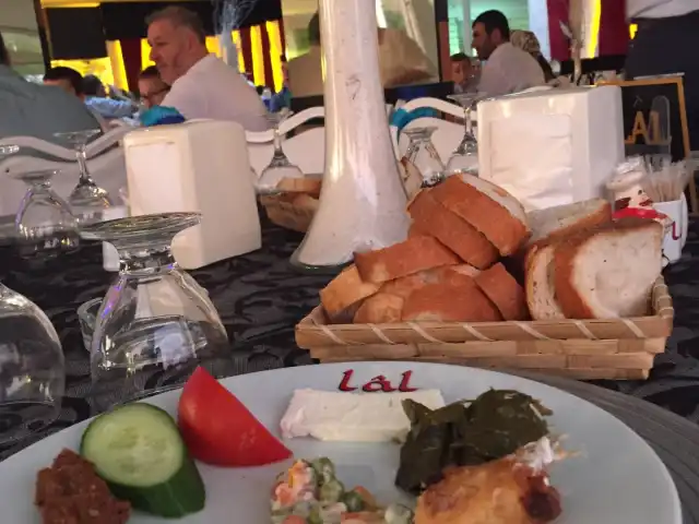 Lal Restaurant Beach'nin yemek ve ambiyans fotoğrafları 16