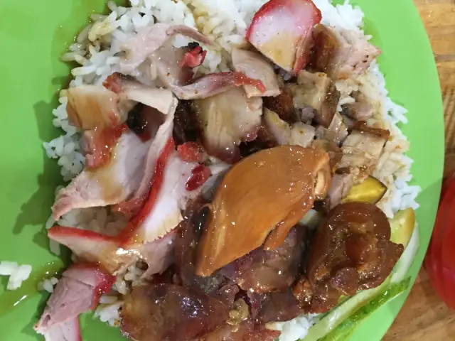 Gambar Makanan Nasi Campur Kong Hu Pay 8