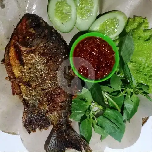 Gambar Makanan Ayam Goreng Sambel Cengek, Simprug Golf 2 6