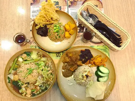 Bms Organics Vegetarian Cafe, Damansara Utama