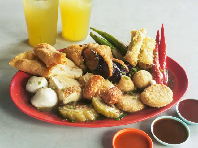 Una Qayyum Yong Tau Foo