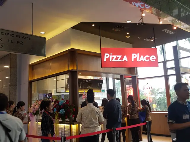 Gambar Makanan Pizza Place 4