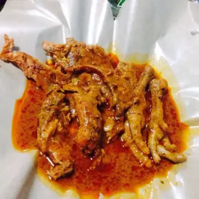 Ceker Ranjau Ayam Pedas