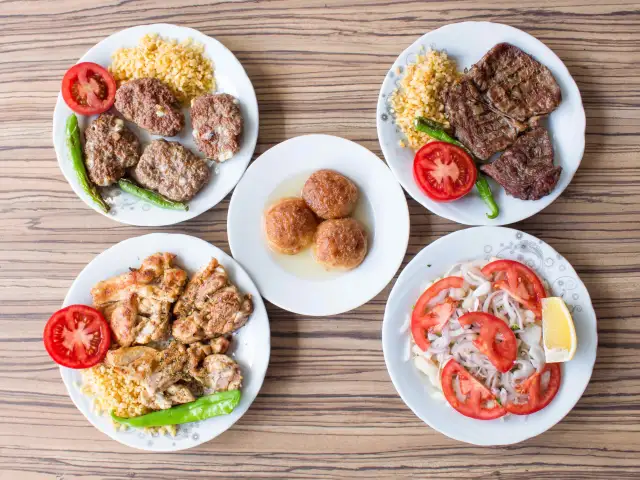 Köfteci Ali Usta'nin yemek ve ambiyans fotoğrafları 1