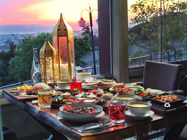 Mashhad Istanbul Cafe & Lounge'nin yemek ve ambiyans fotoğrafları 22