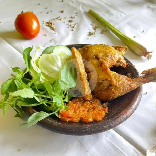 Gambar Makanan Ayam Goreng Srikandi, Tukad Barito 8