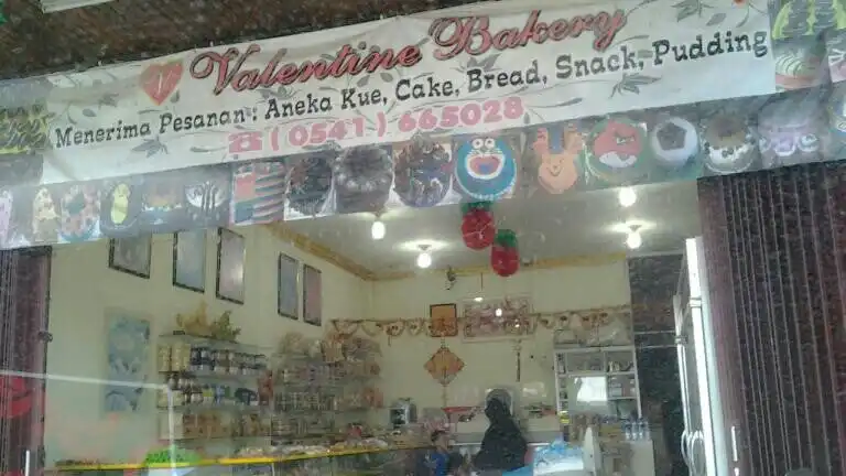 Gambar Makanan Valentine Cake & Bakery 3