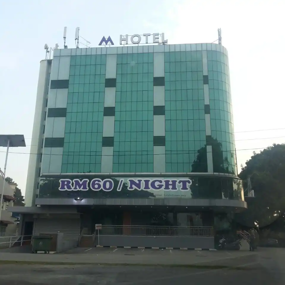 Mfruits LiqaLic ( M Hotel )