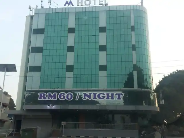 Mfruits LiqaLic ( M Hotel )